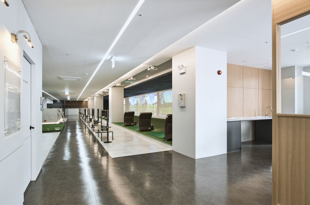 现代高级 250 平米室内高尔夫练习场设计-4