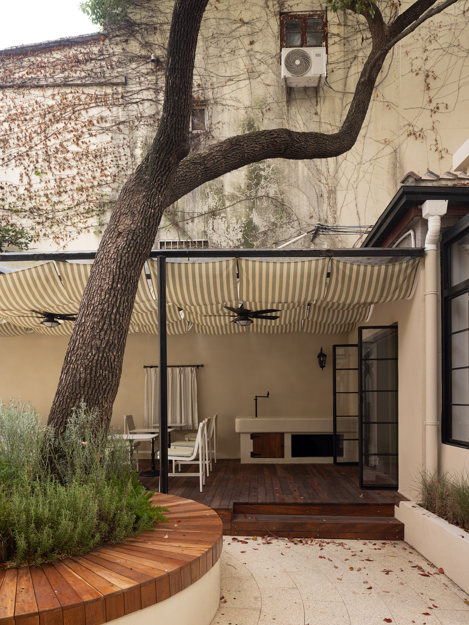 TINY ONE:上海老房子翻新 · 儿童多品牌集合店空间设计丨中国上海丨Atelier M2平米设计-24