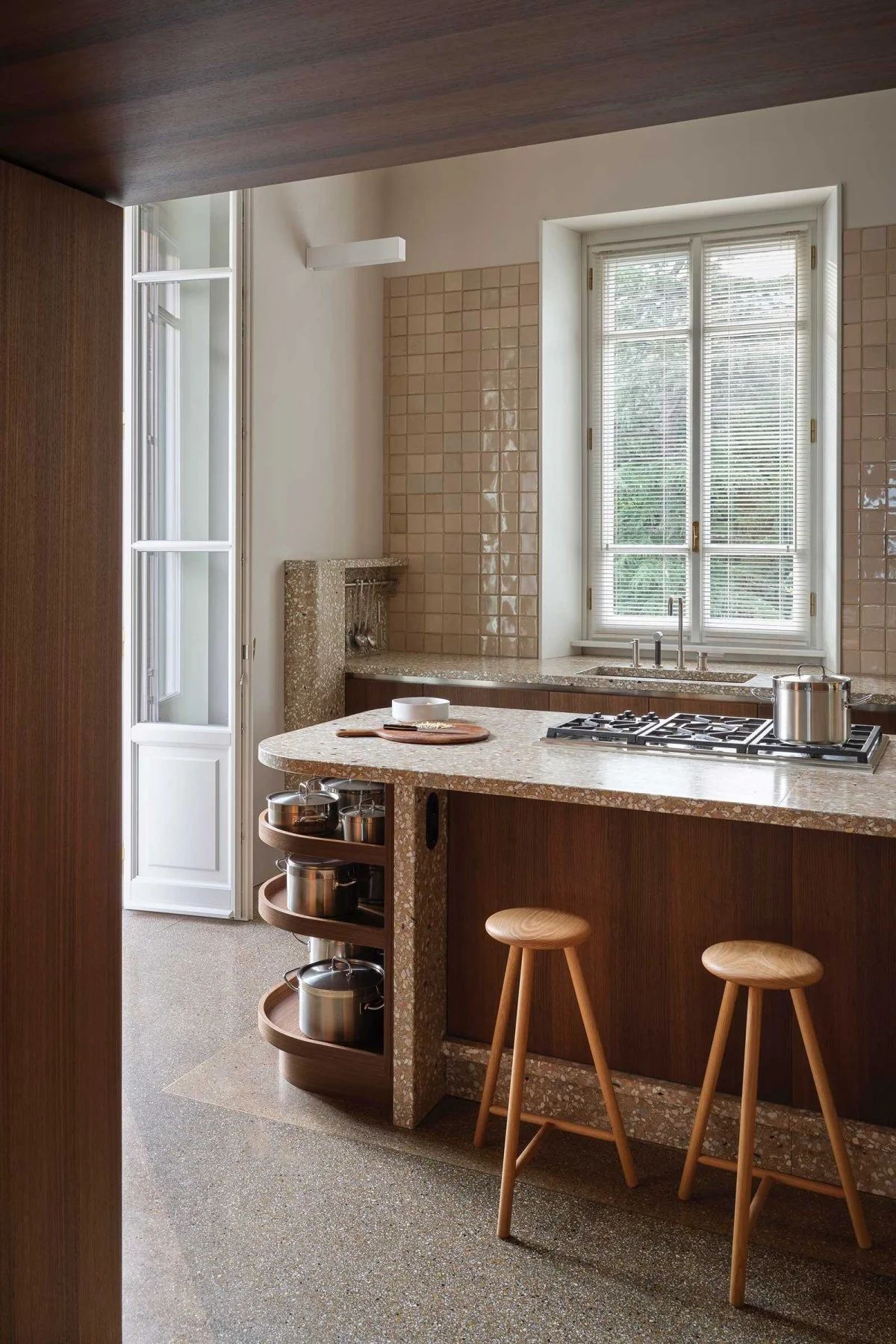 自然与传统交汇的酒店与住宅设计-46