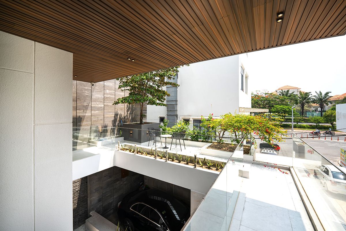 现代绿色环保的越南 Step House 设计-11