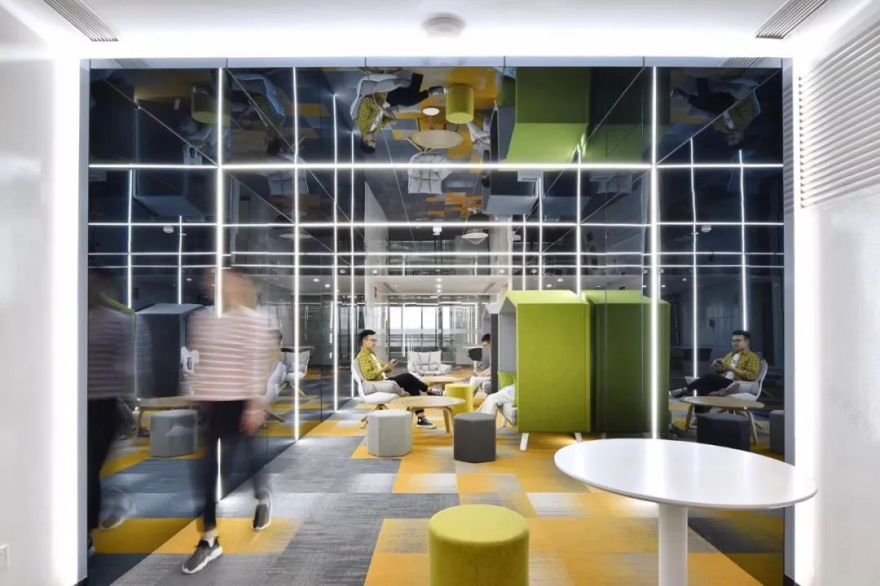 科技感与人性化共融的商汤科技办公空间-10