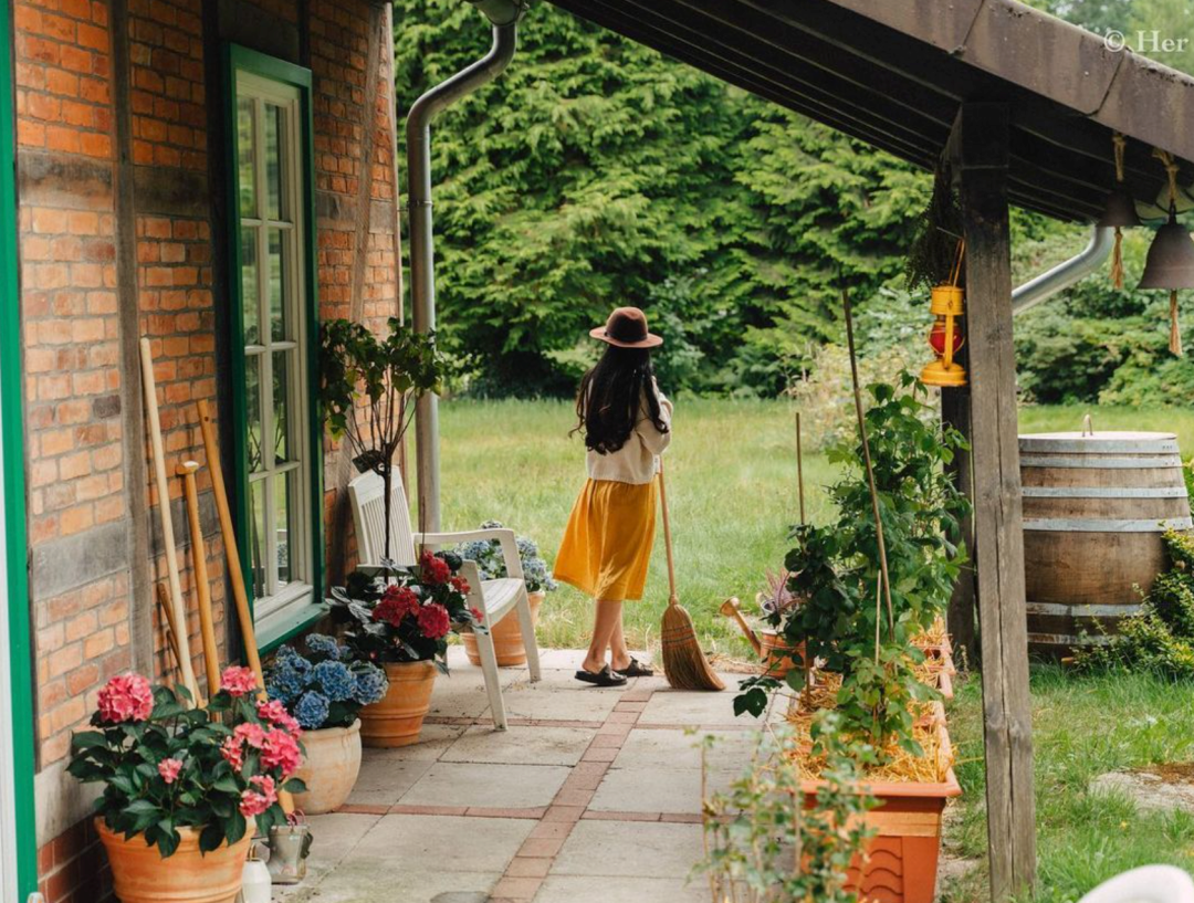 90后妈妈带家人住进森林别墅丨德国丨Thuy Dao和老公T-35