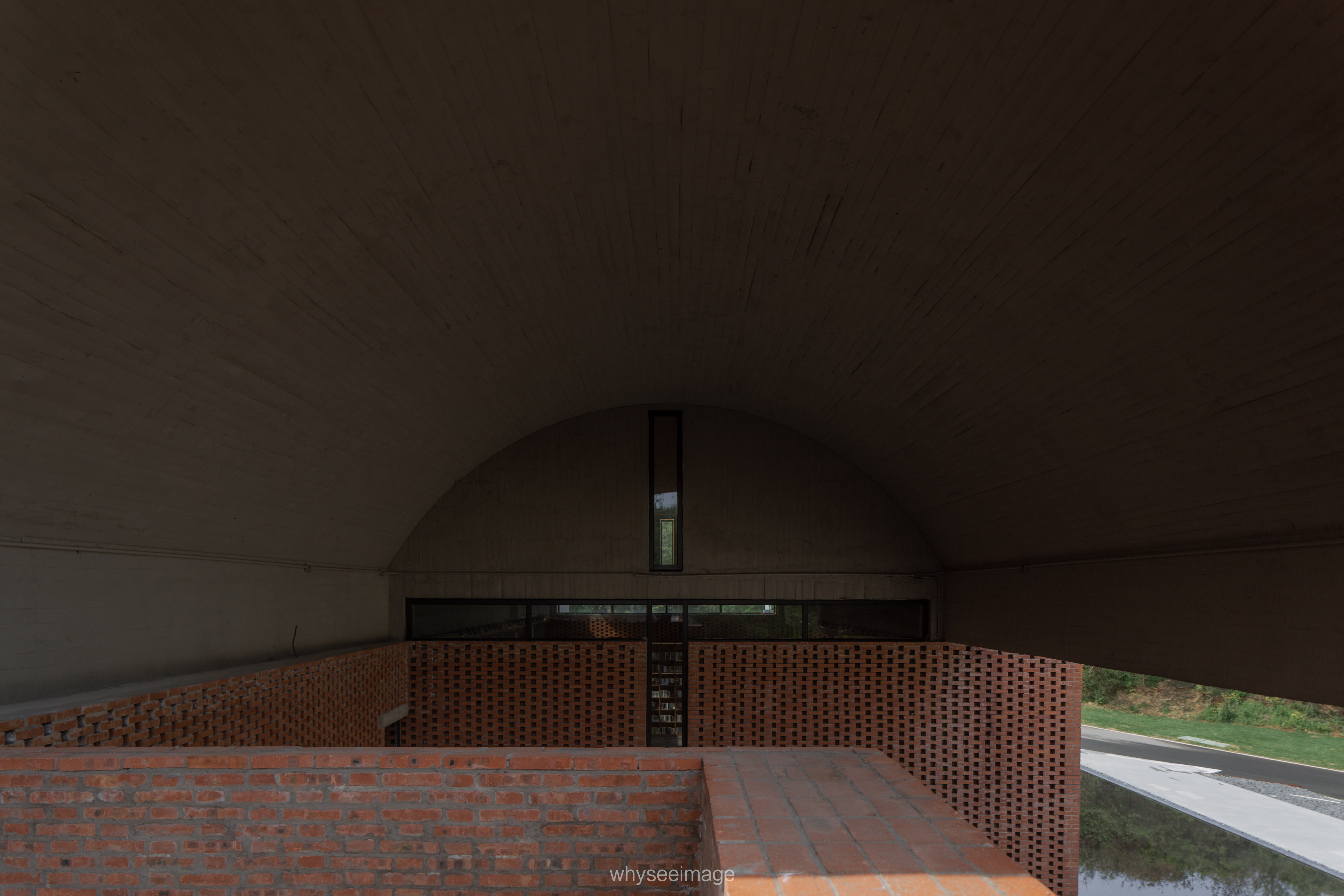 先锋汤山矿坑书店丨中国南京丨东南大学建筑学院&艺合境建筑事务所-42