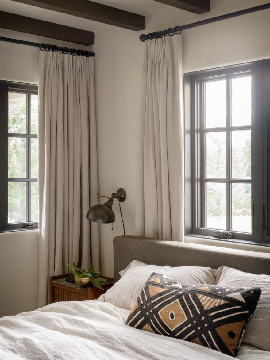 多功能角落窗设计案例丨ELLEdecoration-2