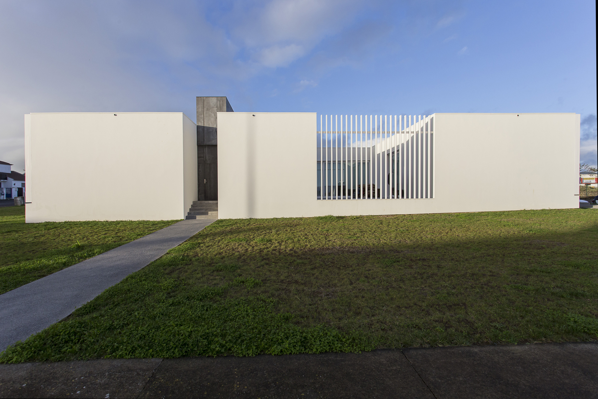 葡萄牙 Azores Islands 新住宅,无障碍设计让生活更美好-10