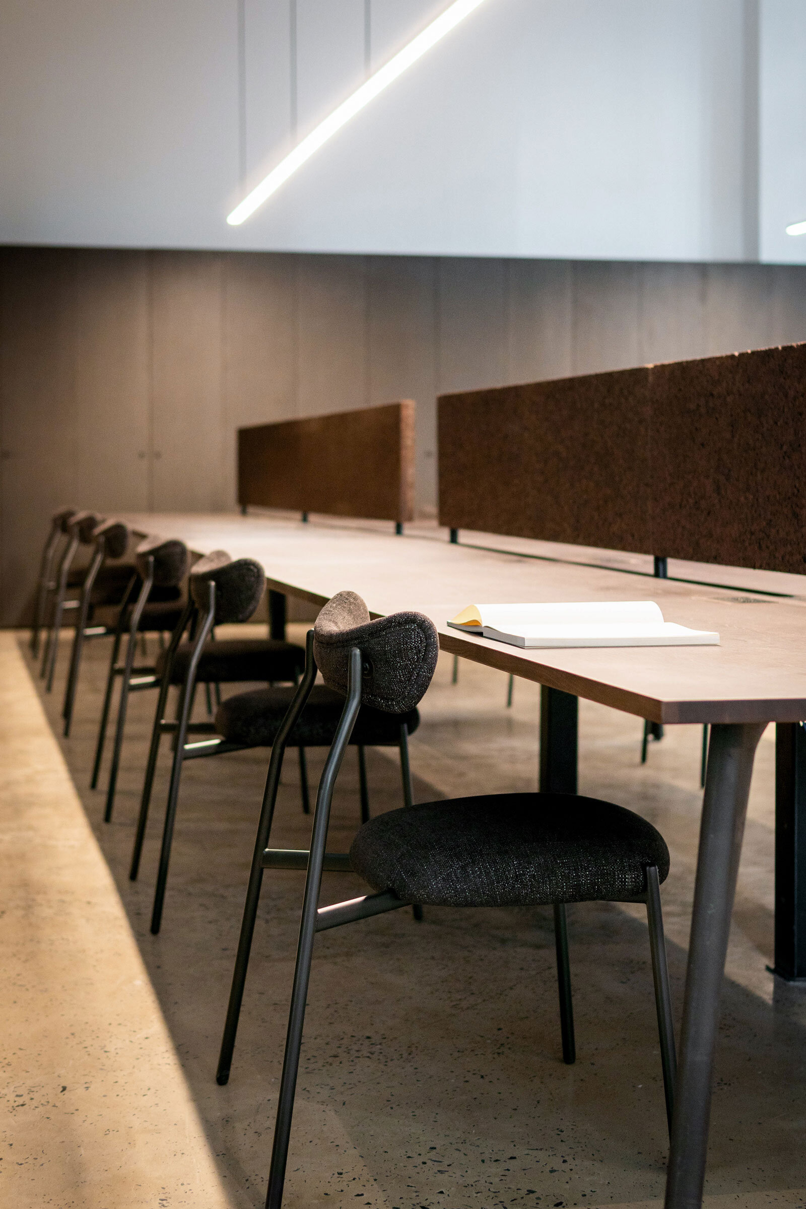 A Clothing Factory That’s Anything but Run-of-the-Mill — Design Anthology-9