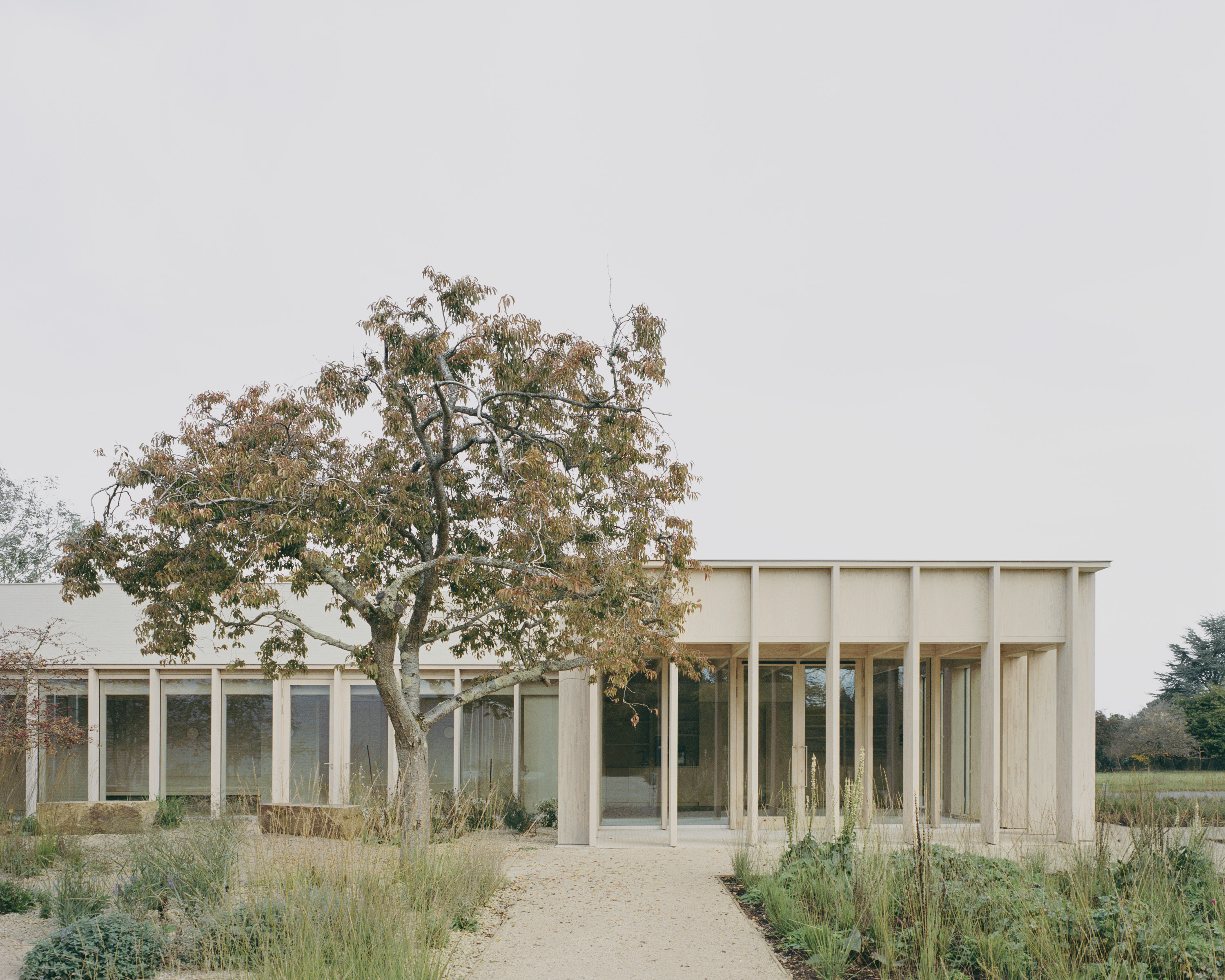 以简约营造神圣感：英国汉普郡礼拜堂建筑群 / James Gorst Architects-6