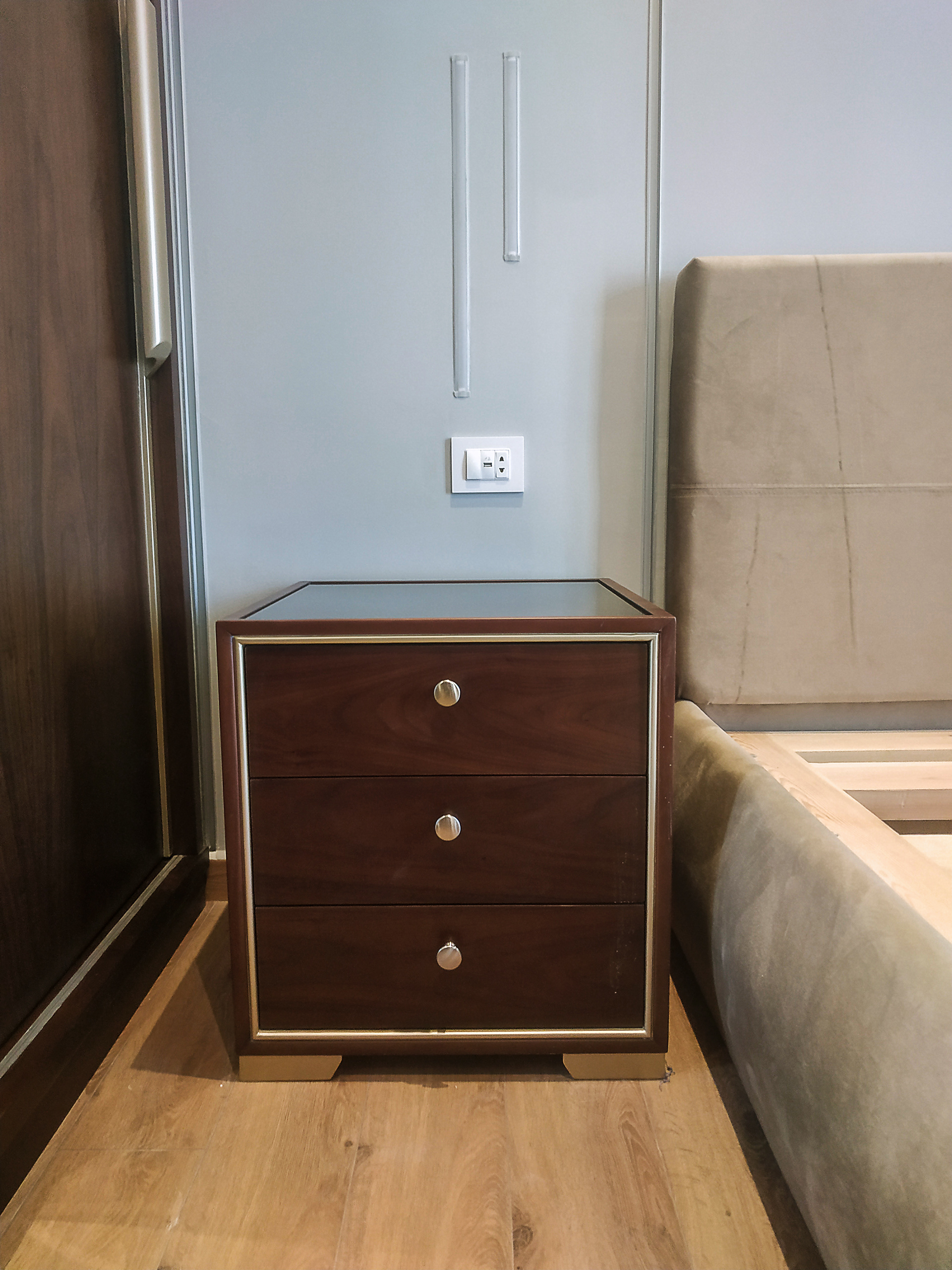 contemporary bedroom (shades of beige)-11