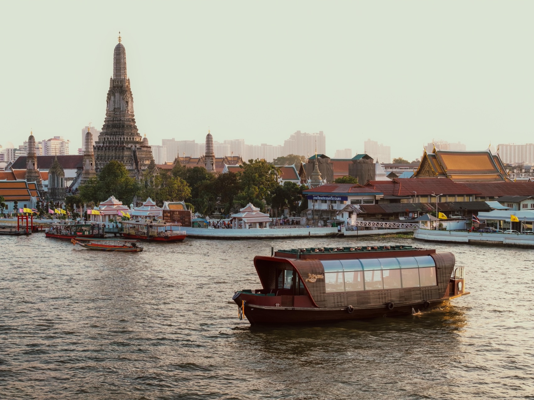 Apsara Cruise餐饮巡游船改造丨泰国曼谷丨Studio Locomotive-3