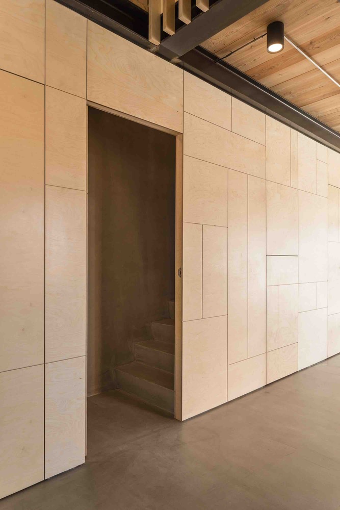 葡萄牙特拉法里亚度假屋 | 木质分隔打造舒适私密空间-69