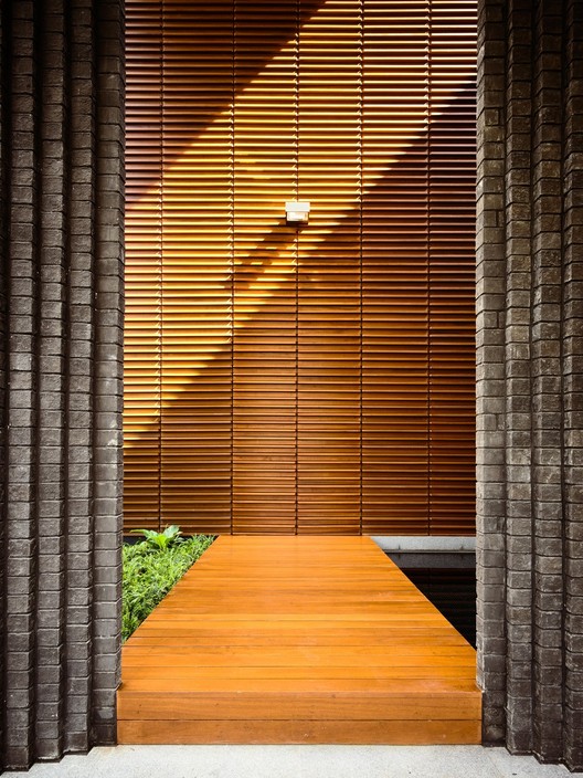 半独立墙之间的空间-18