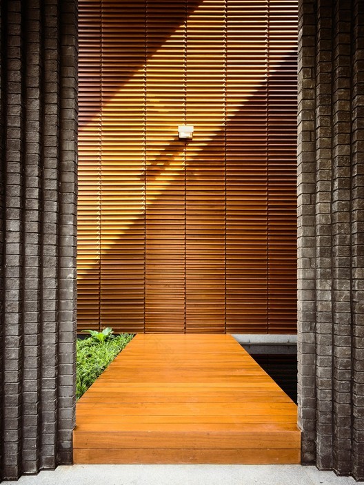 半独立墙之间的空间-18