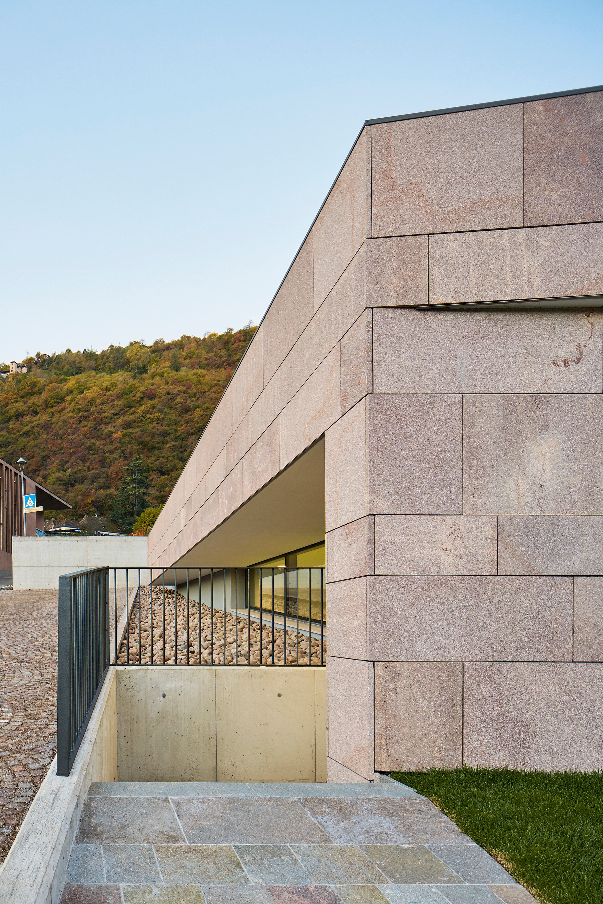 意大利乡村校园综合体，公共空间与私密空间的完美融合-36