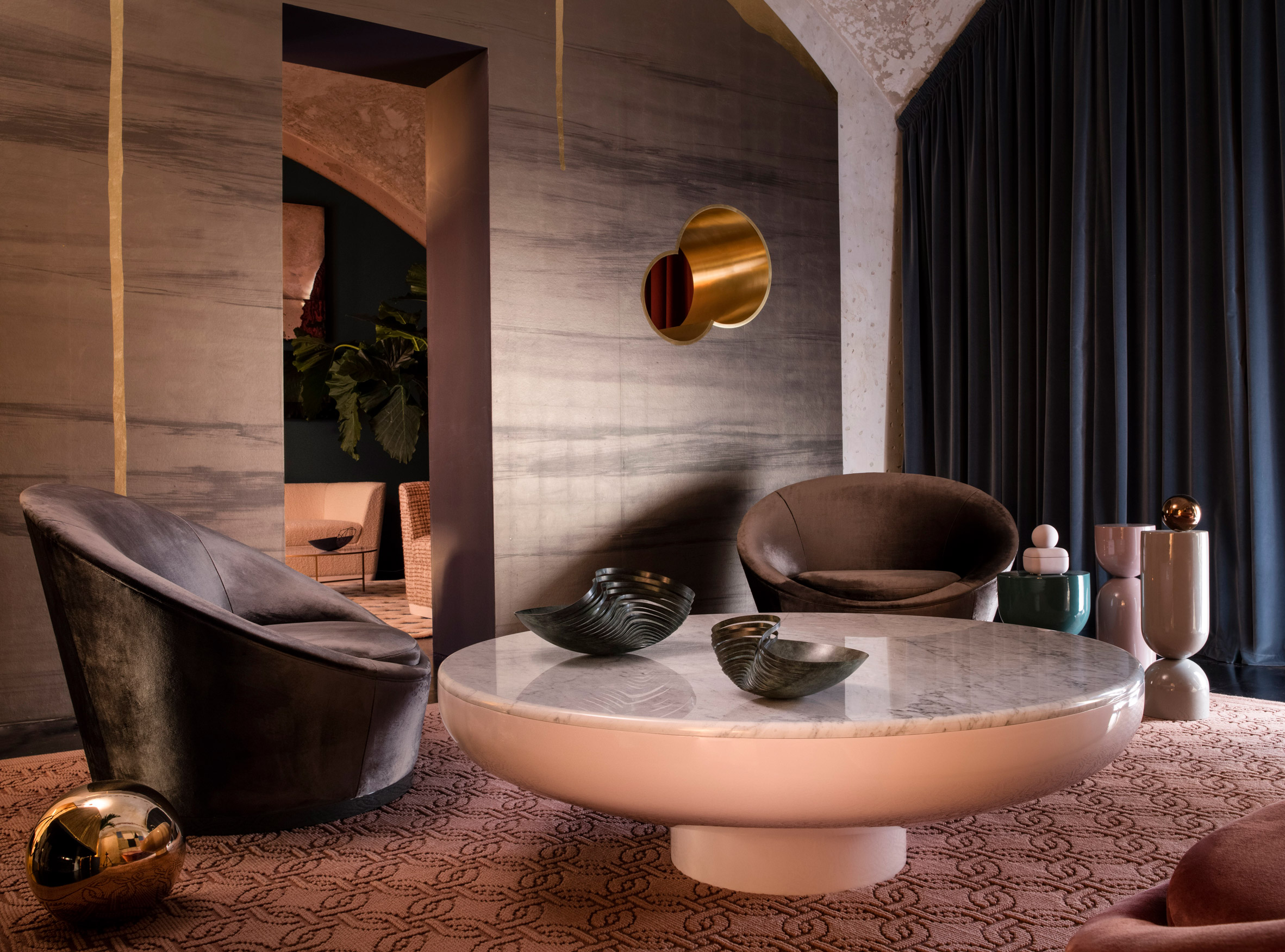 Sé pairs rich tones with golden details for apartment at Rossana Orlandi's Milan showroom-27