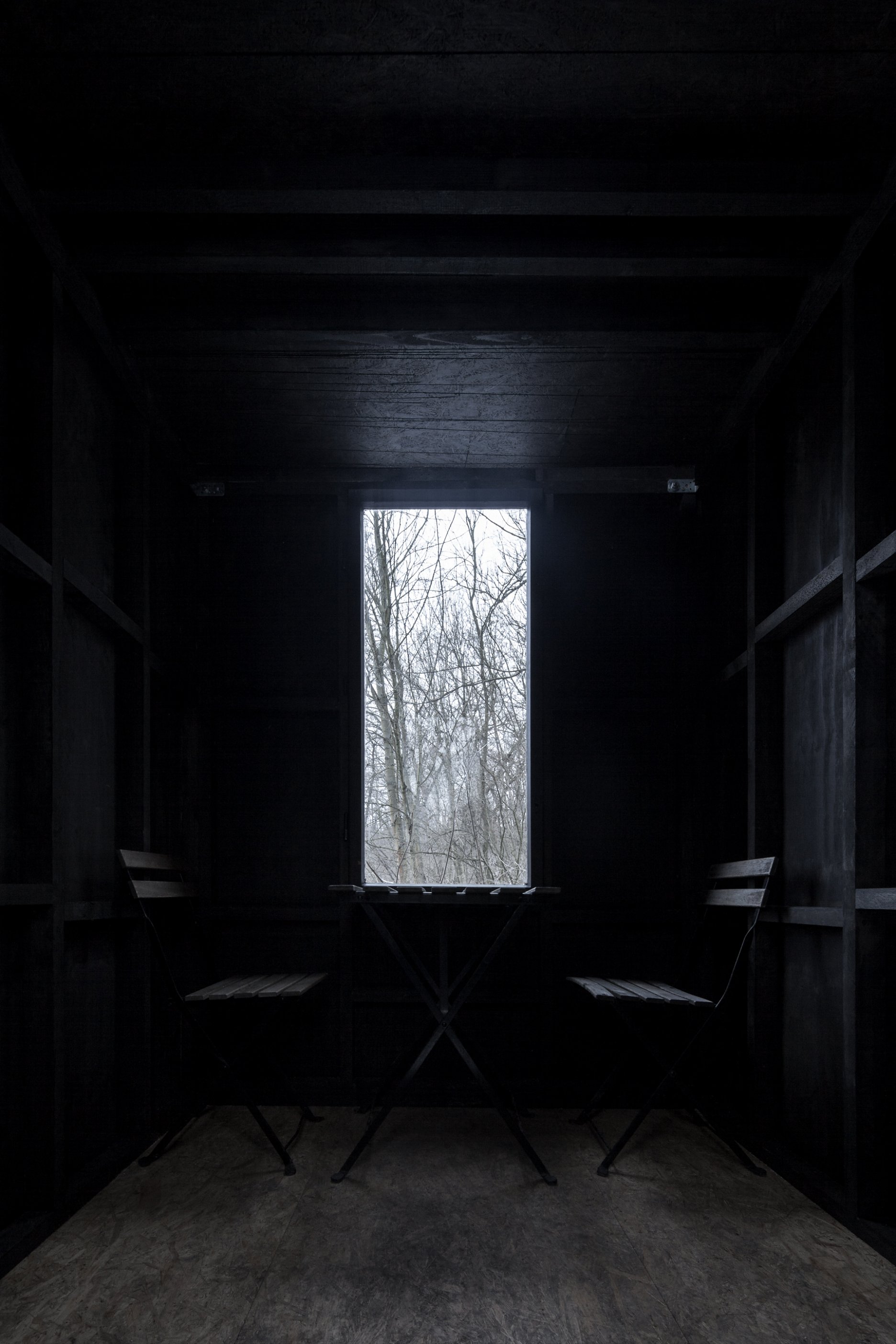 Čierny lietajúci dom, Pardubice | Archinfo.sk-43