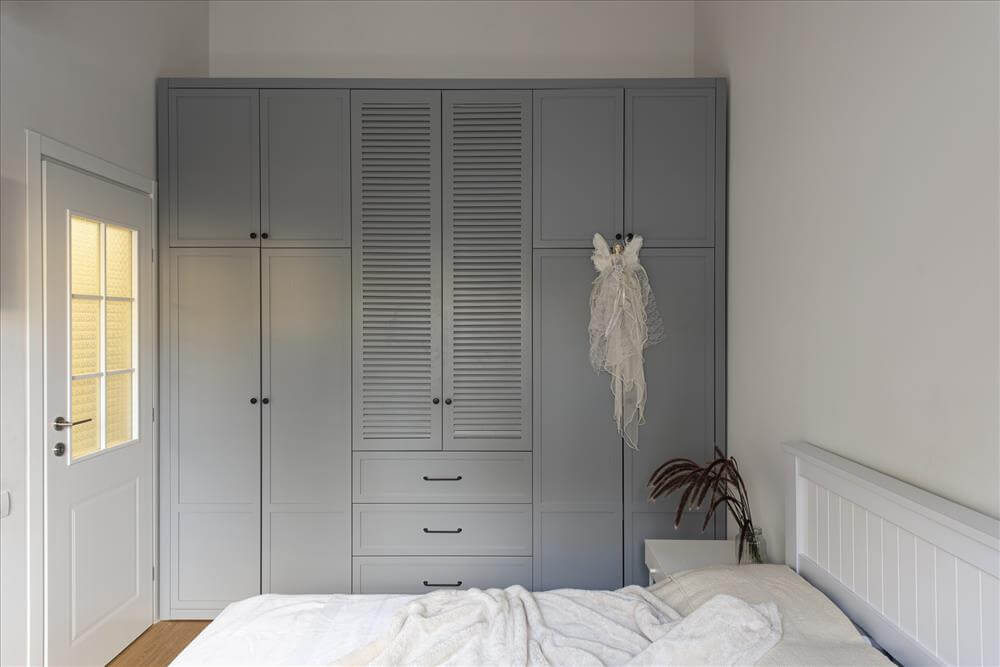 במקום לעבור, לשפץ: 200 מר' של כפריות עכשווית - WALLS : WALLS-88