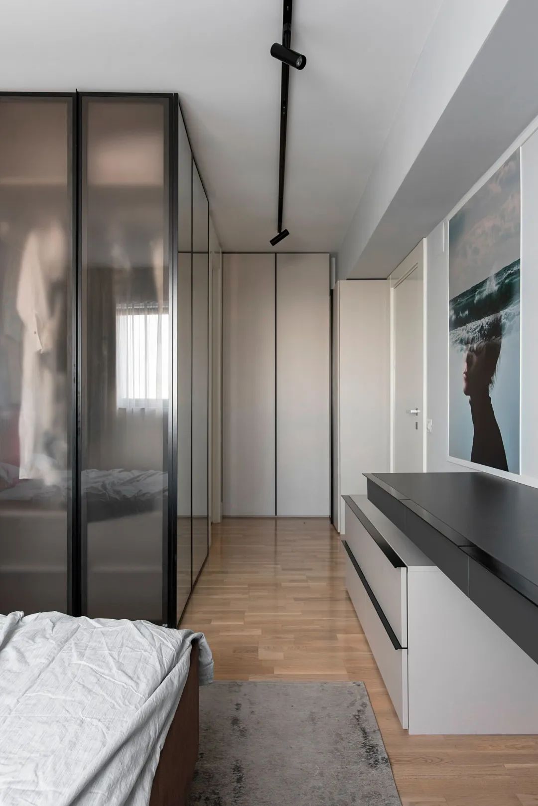 布加勒斯特 CityZen 现代简约出租公寓设计-21