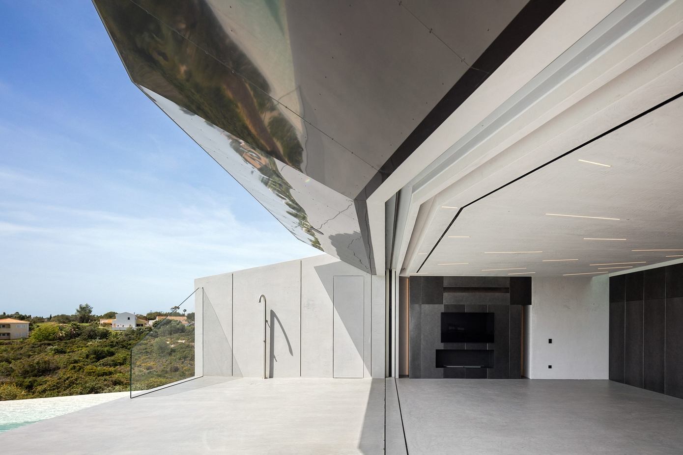 Casa Sky Base One 科幻风别墅丨葡萄牙丨Bespoke Architects-19