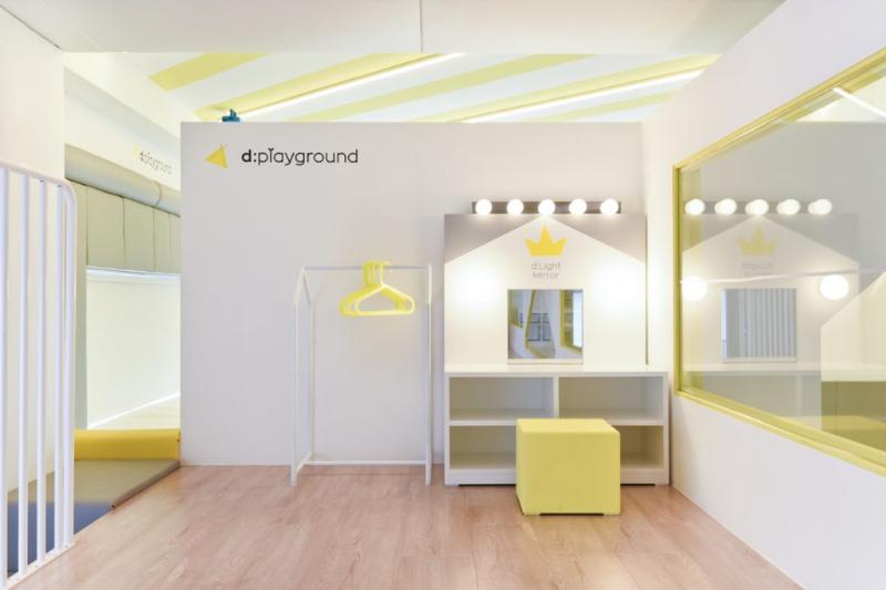 明亮黄点装饰的简约风儿童咖啡厅-12