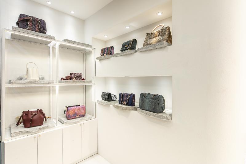 首尔 APM 商场精致小巧的白色调三维空间设计-8