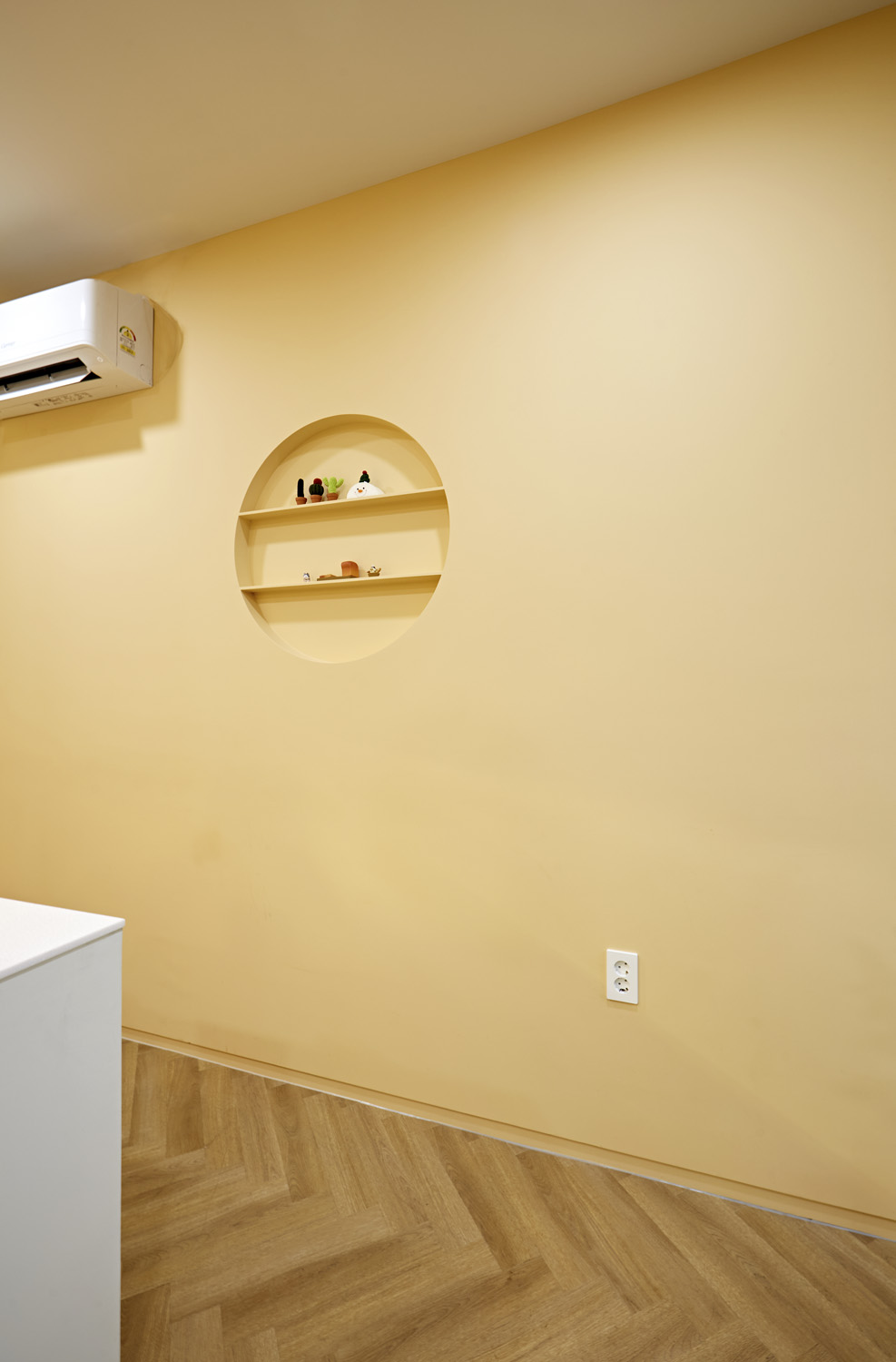 温馨舒适！贝克顿 10 平米甜点专卖店，感受家的氛围-10