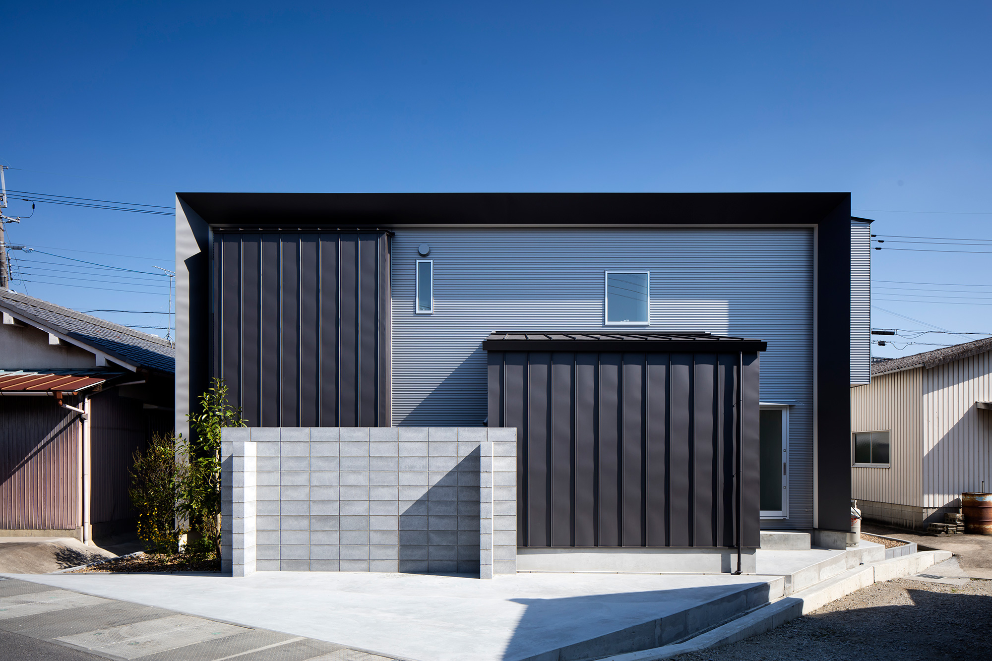 奈良古村中的现代私密住宅-6