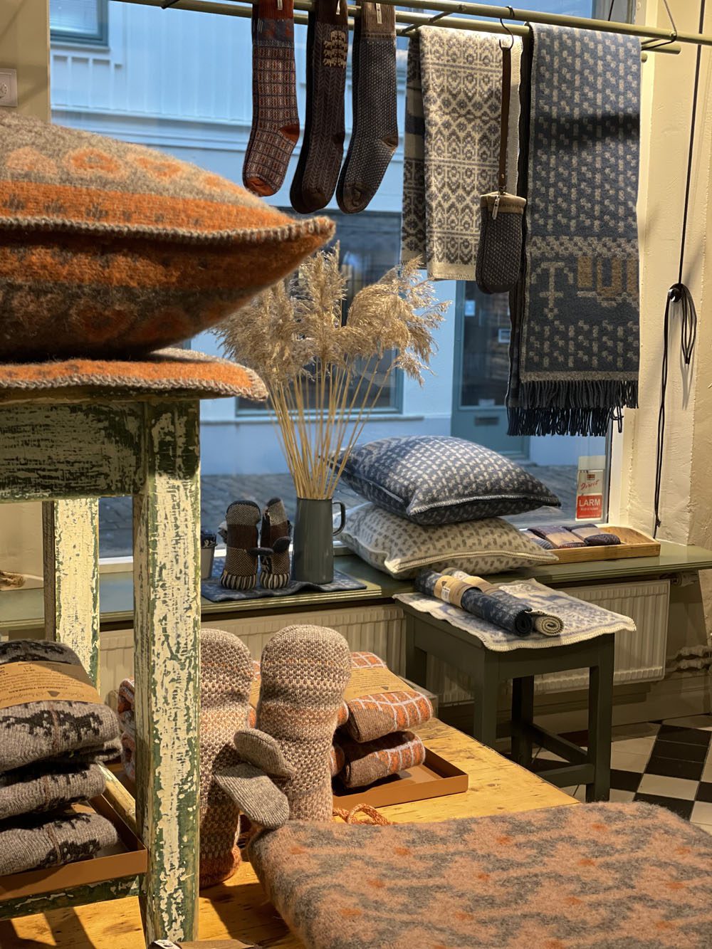 Öjbro Vantfabrik位于Haga Nygata店铺室内设计丨瑞典-8