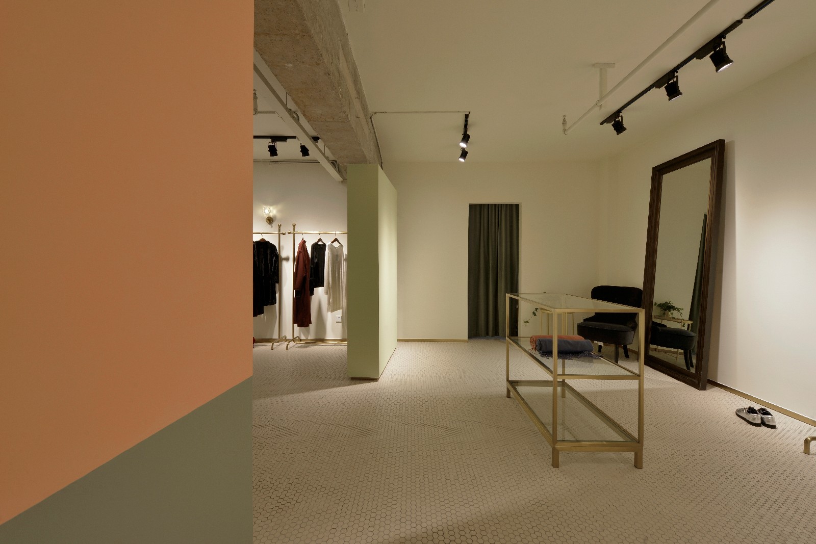 太原“晞庭设计师品牌店” 舒之家 女装店-10