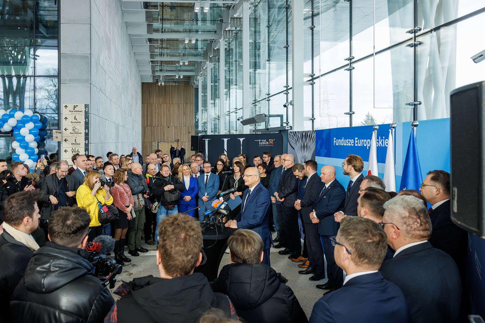 大都会火车站兼综合通讯中心丨波兰卢布林丨Tremend Studio-36