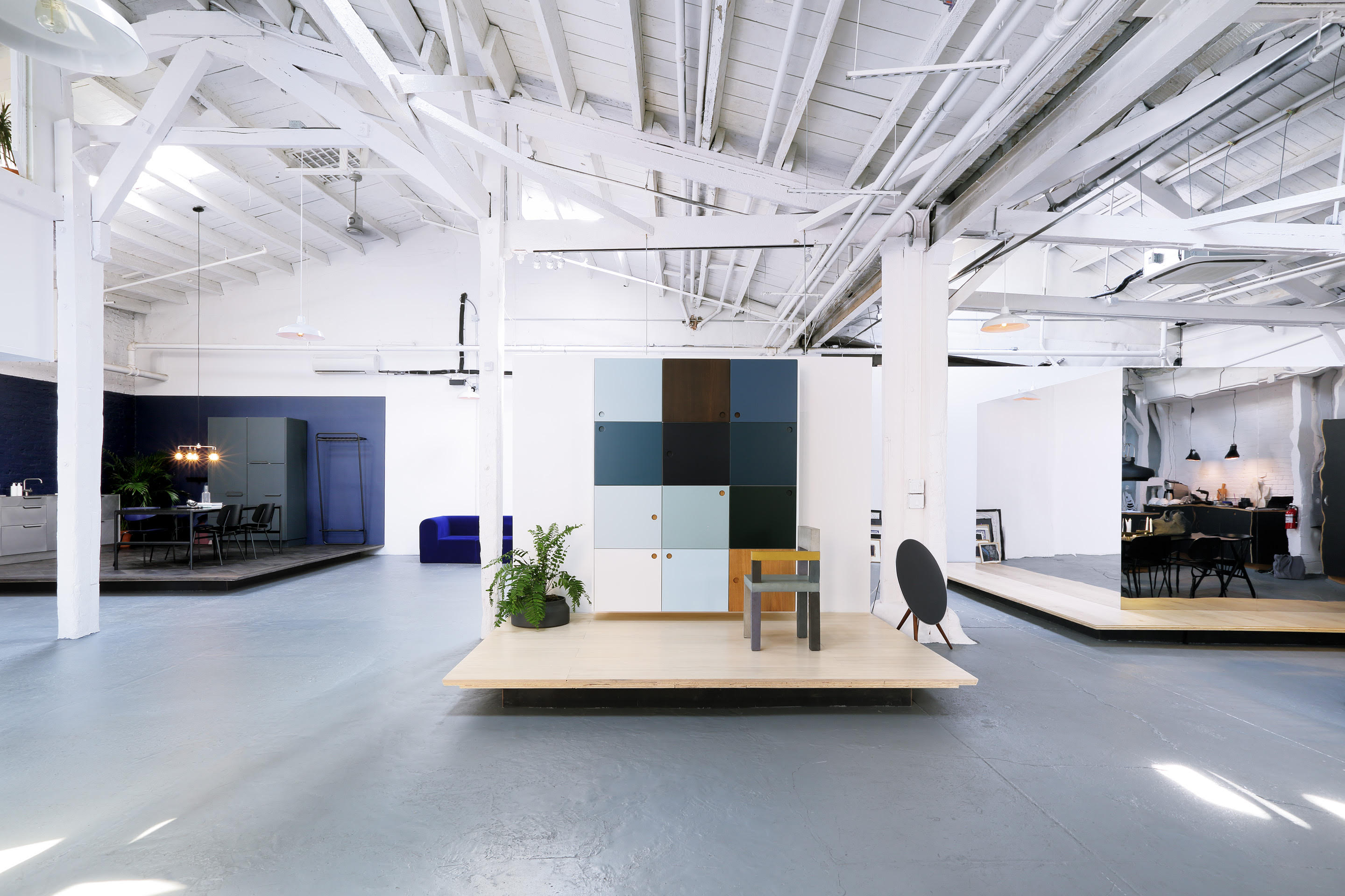 纽约百年仓库变身木艺画廊——Madera Showroom / Cooler Gallery-22