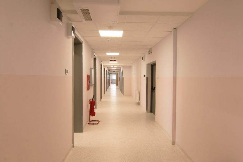 诺维萨德伏伊伏丁那临床中心内部诊所及神经外科重建项目-21