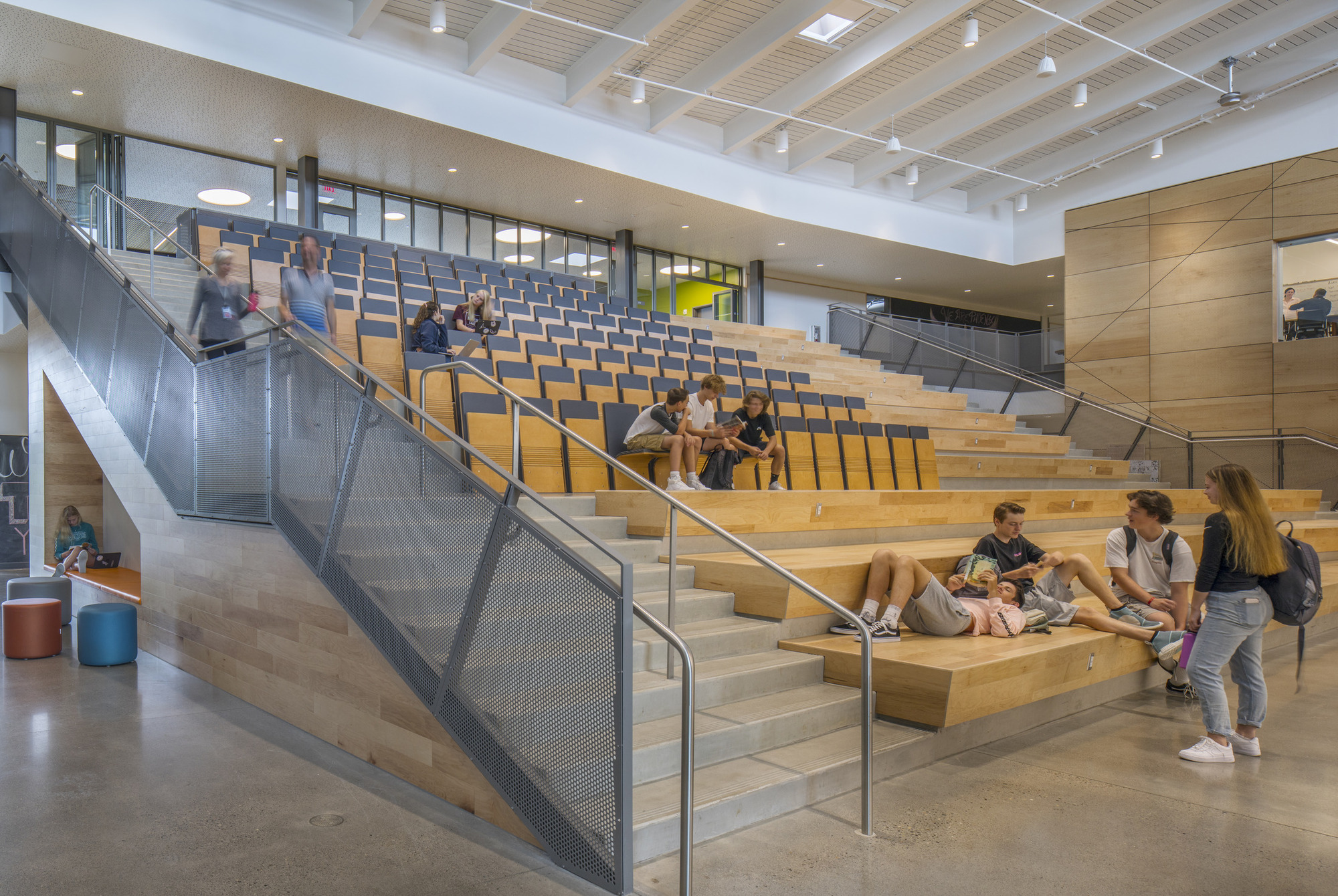 美国探索高中丨DLR Group-42