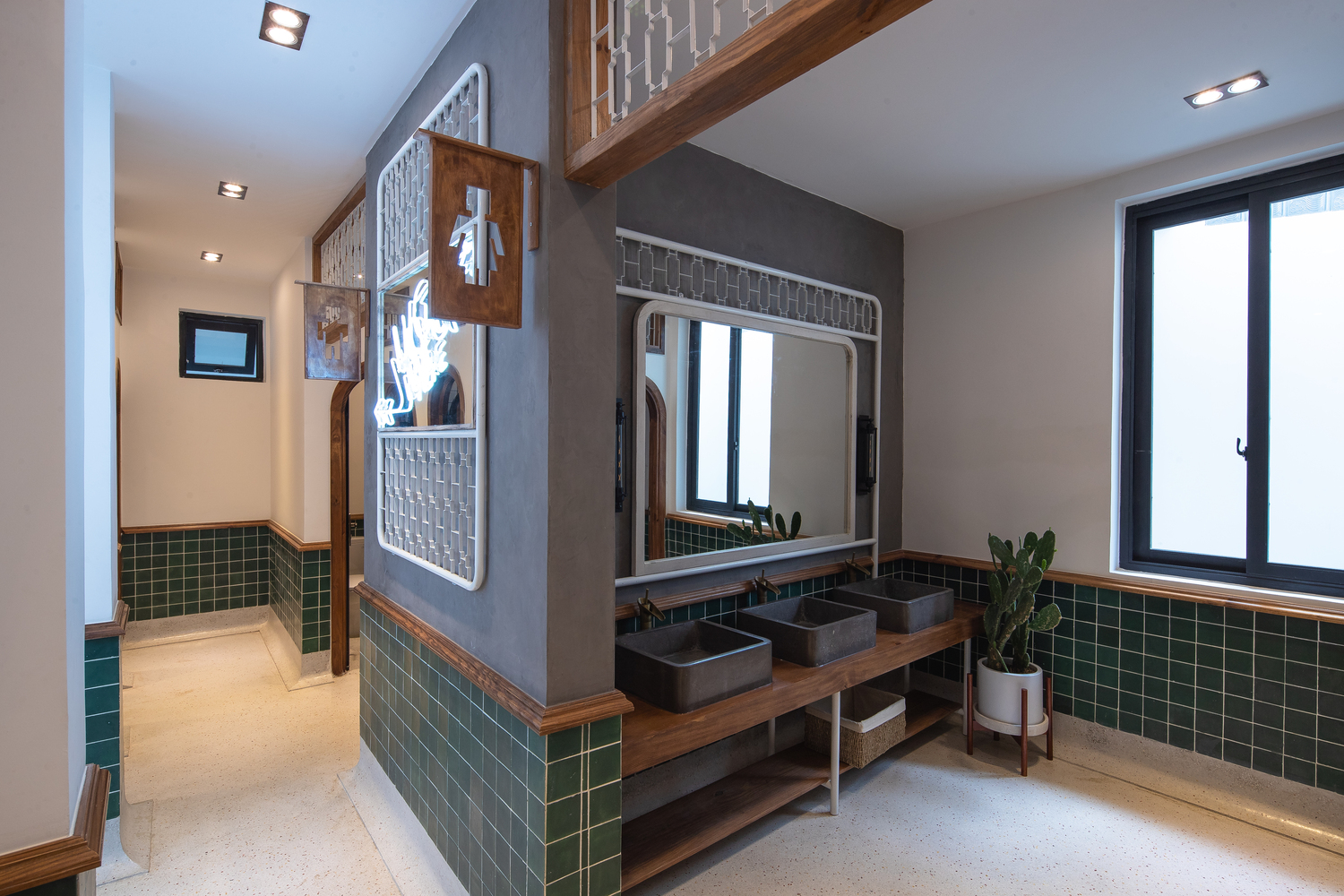 梦幻之地·越南岘港的白钢建筑民宿-53