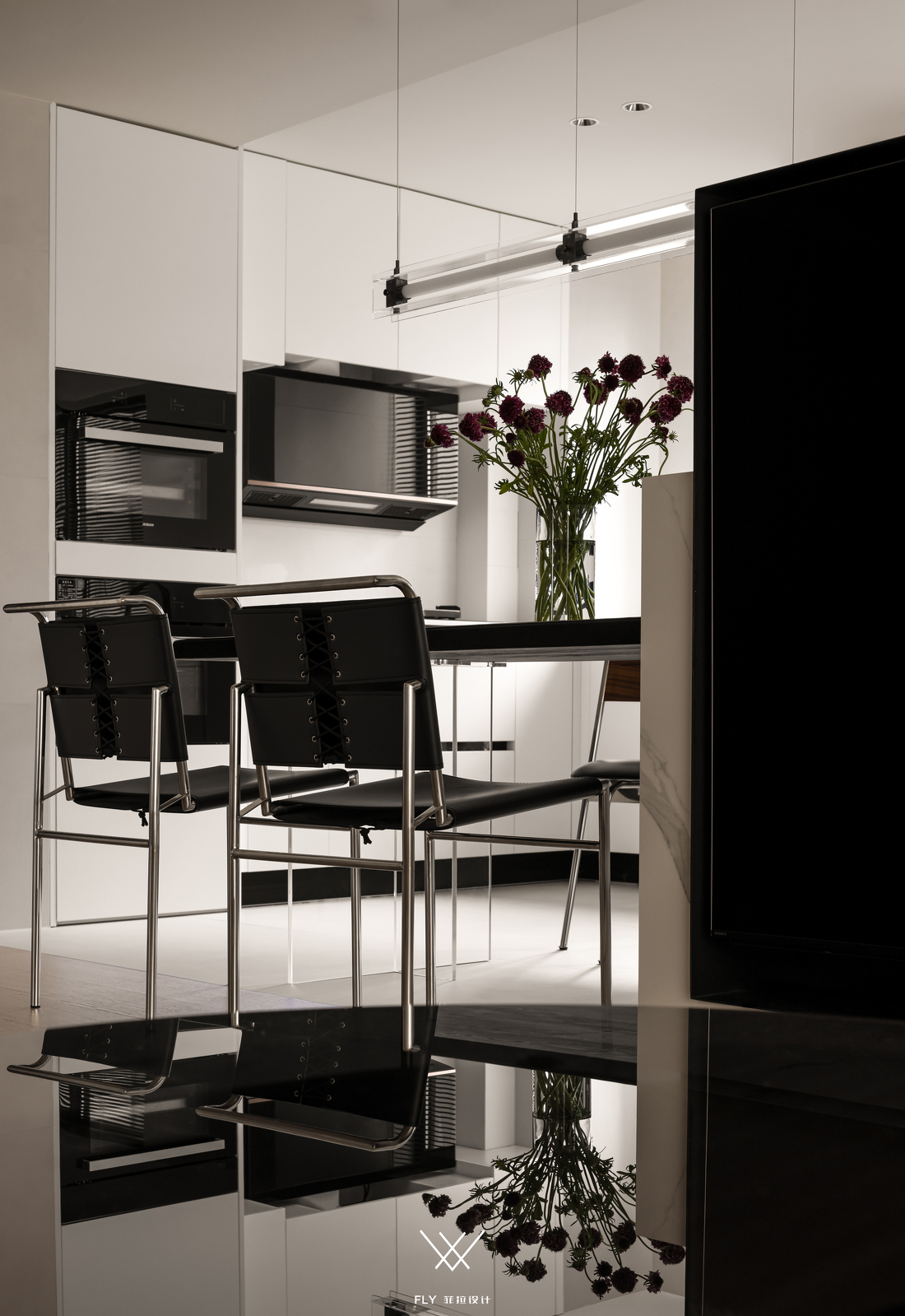 独居者的自由空间 · 开放式客厅与餐厨区的创新设计-32