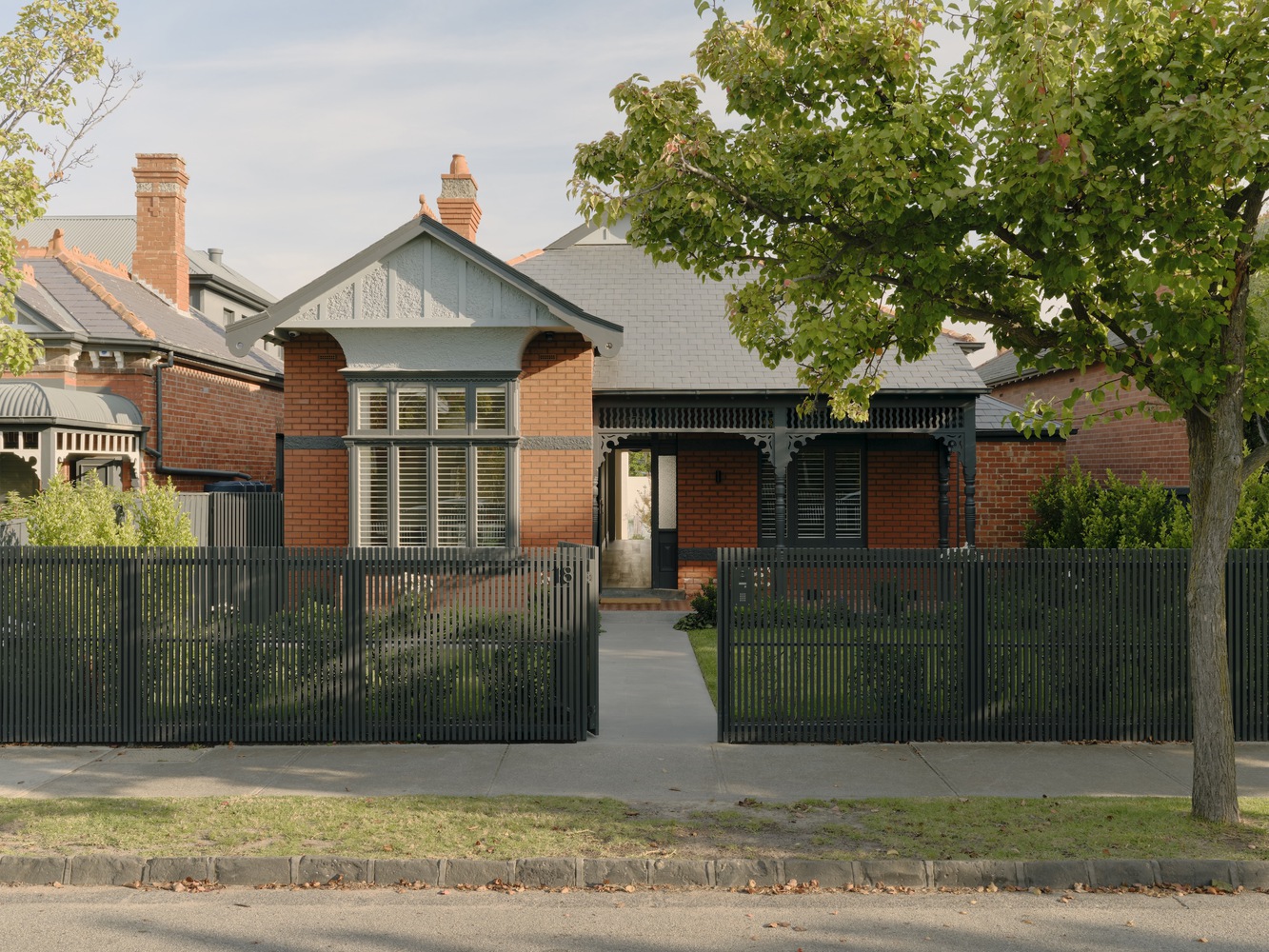 温润和谐的混合风格住宅 · Wheatland House-21