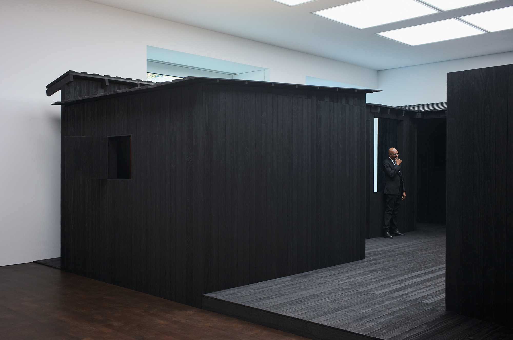 Awulai Ashia & Nkyinkyim Exhibition at Gagosian / DeRoche Projects-10