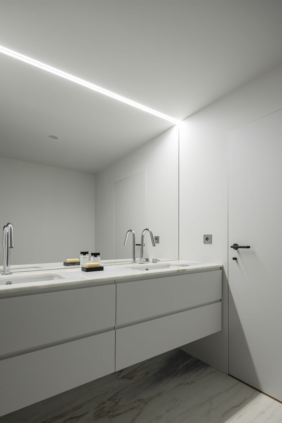 波尔图公寓丨葡萄牙波尔图丨PARADOXO Arquitectura-13