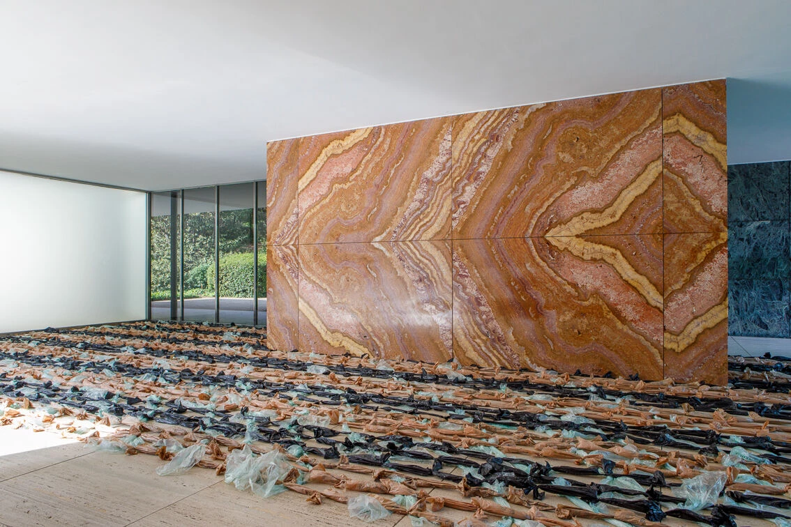 金钱的成本:筏丨西班牙巴塞罗那丨Mark Cottle-9