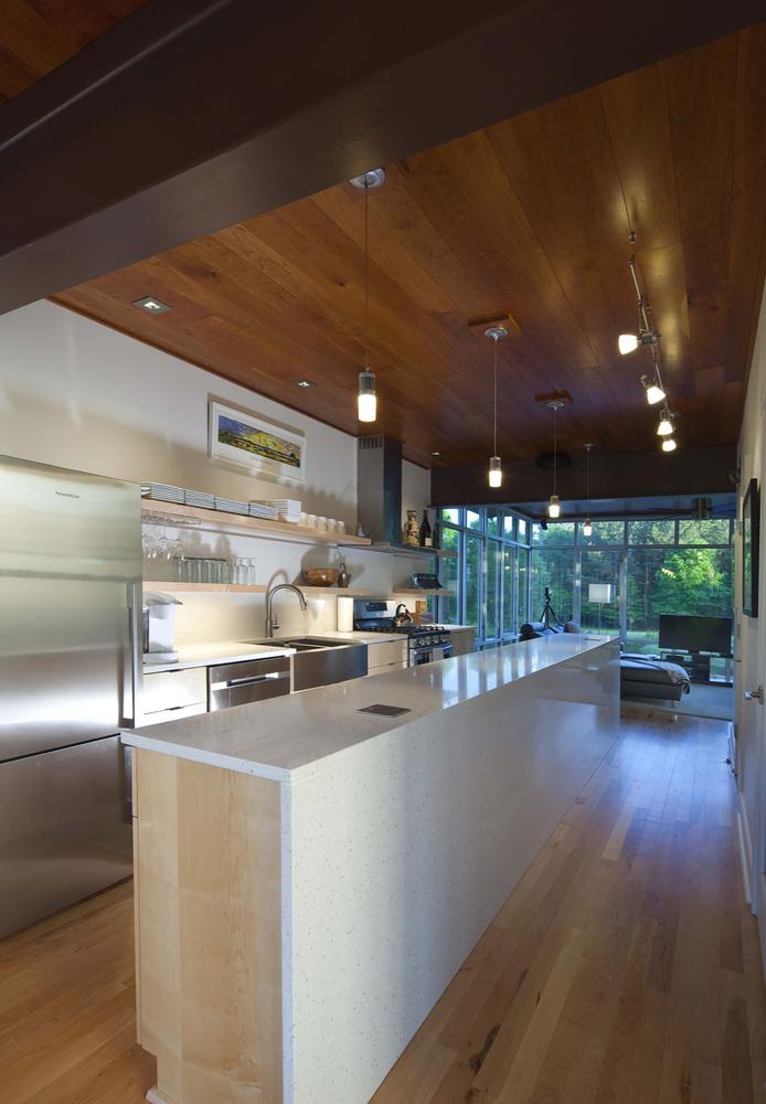 美国十颗橡树农场池塘别墅丨Holly And Smith Architects-26