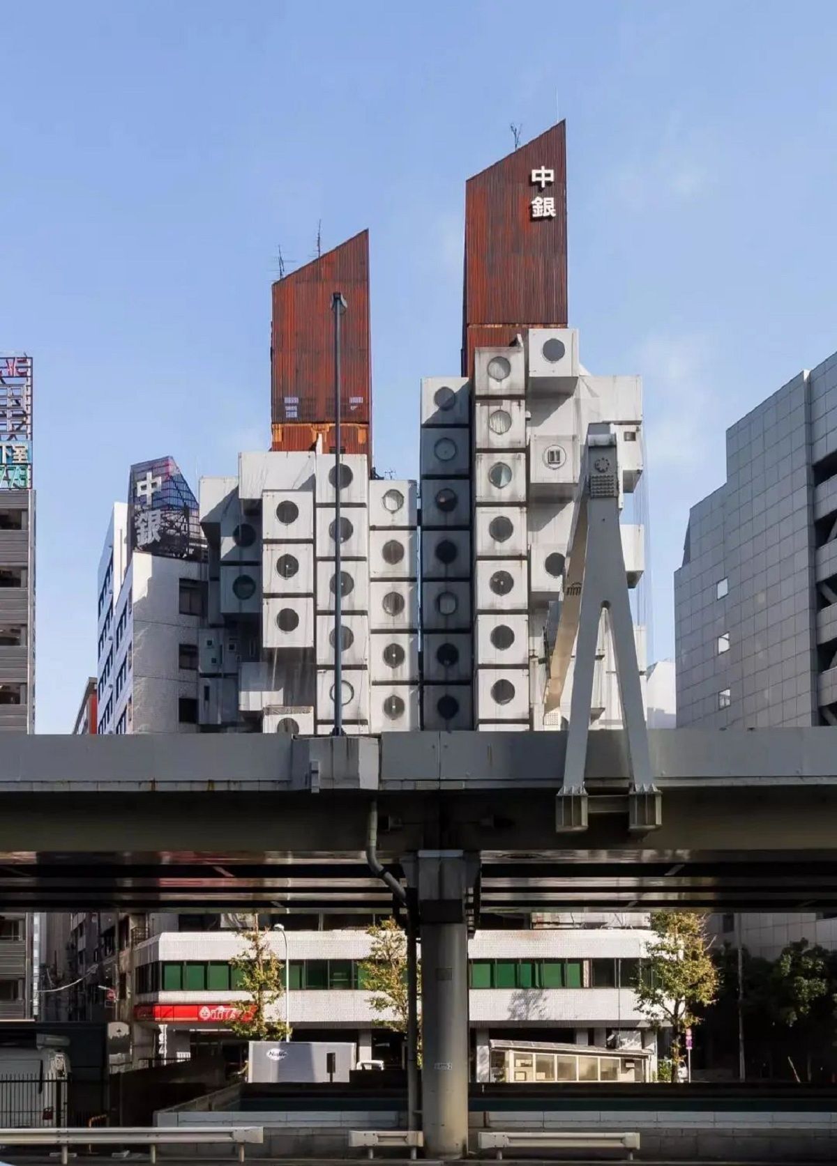 东京 Nakagin Capsule 胶囊塔 | 新陈代谢派建筑的标志-9