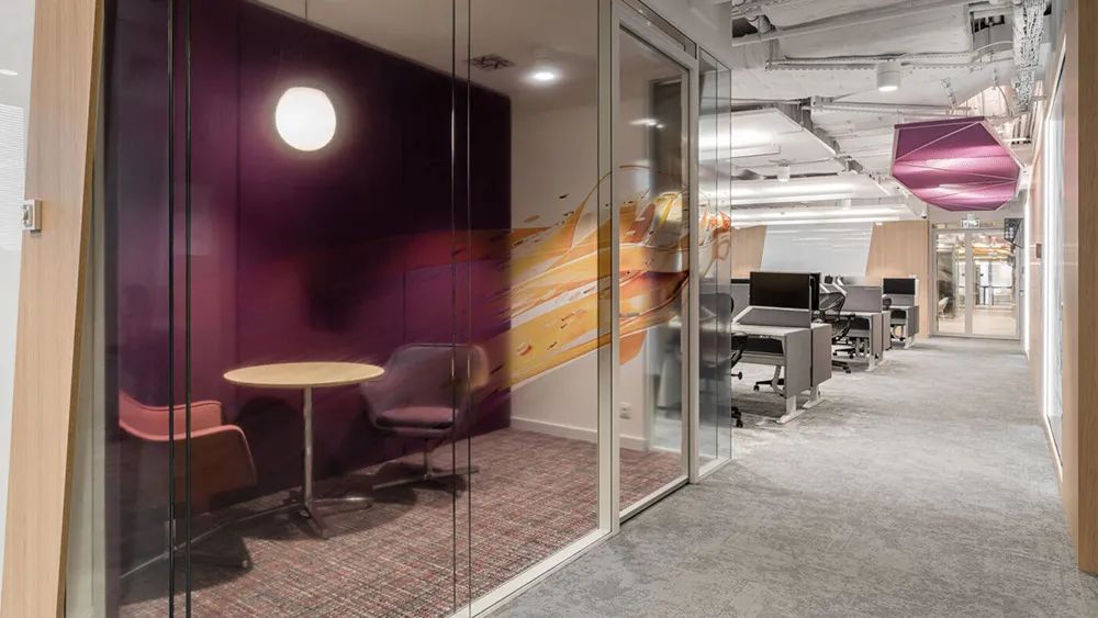 波兰 Autodesk 办公室 | 活力动感金属网演绎现代工业风-13