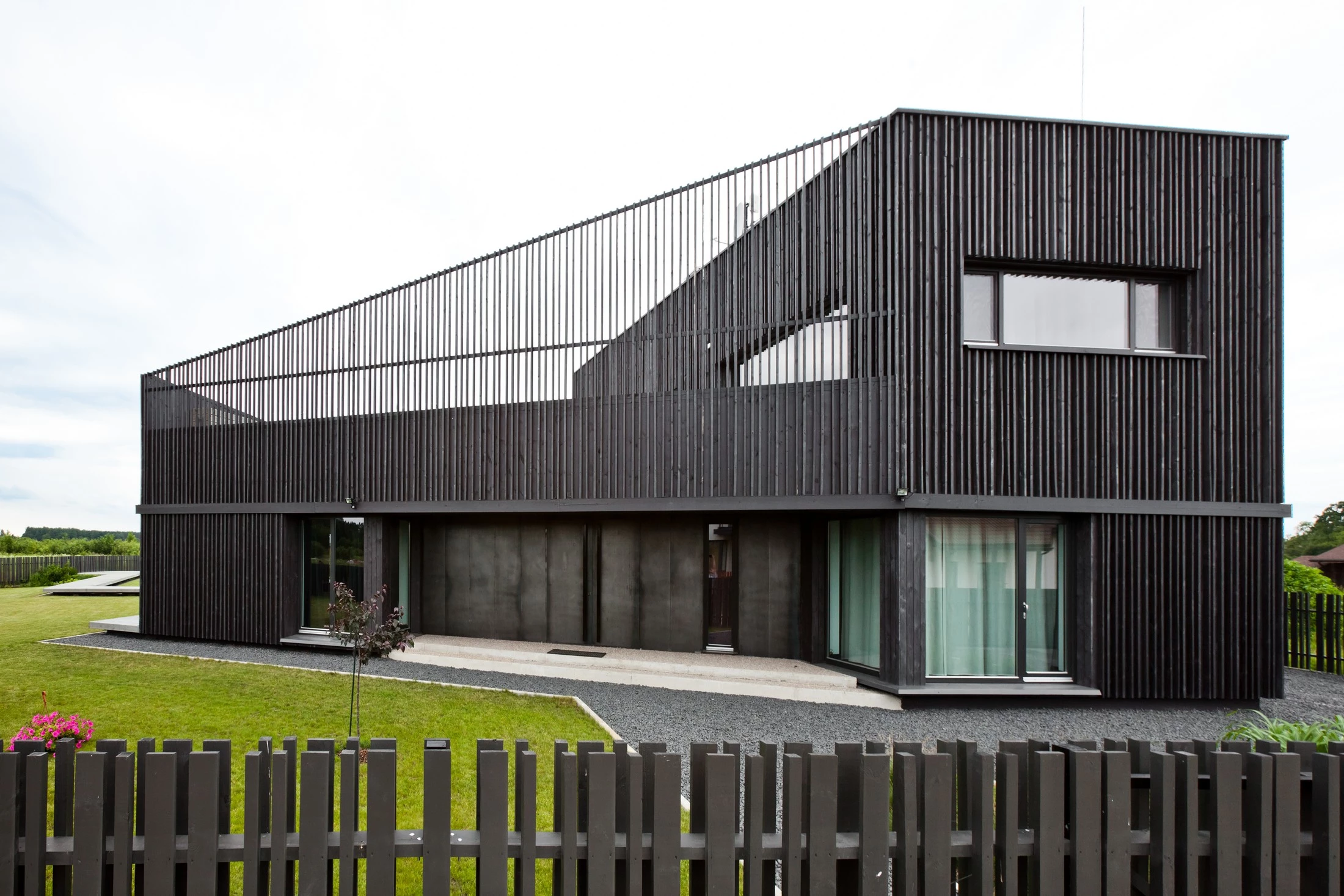 私人住宅中的日式庭园空间-8