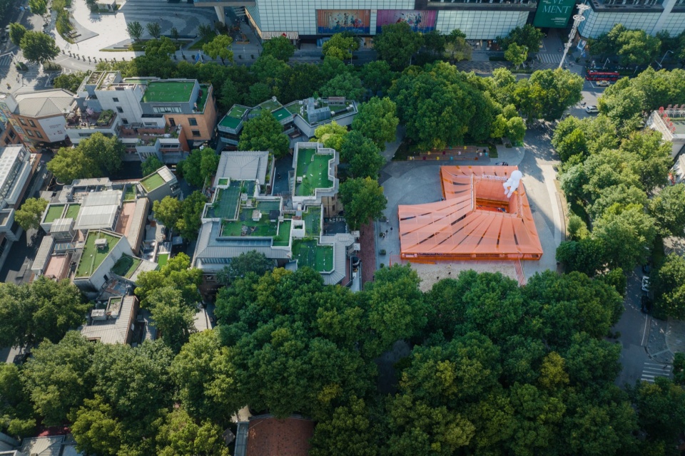 武汉天地“DIVE IN SUMMER 潮涌派对”丨中国武汉丨UAO 瑞拓设计-3