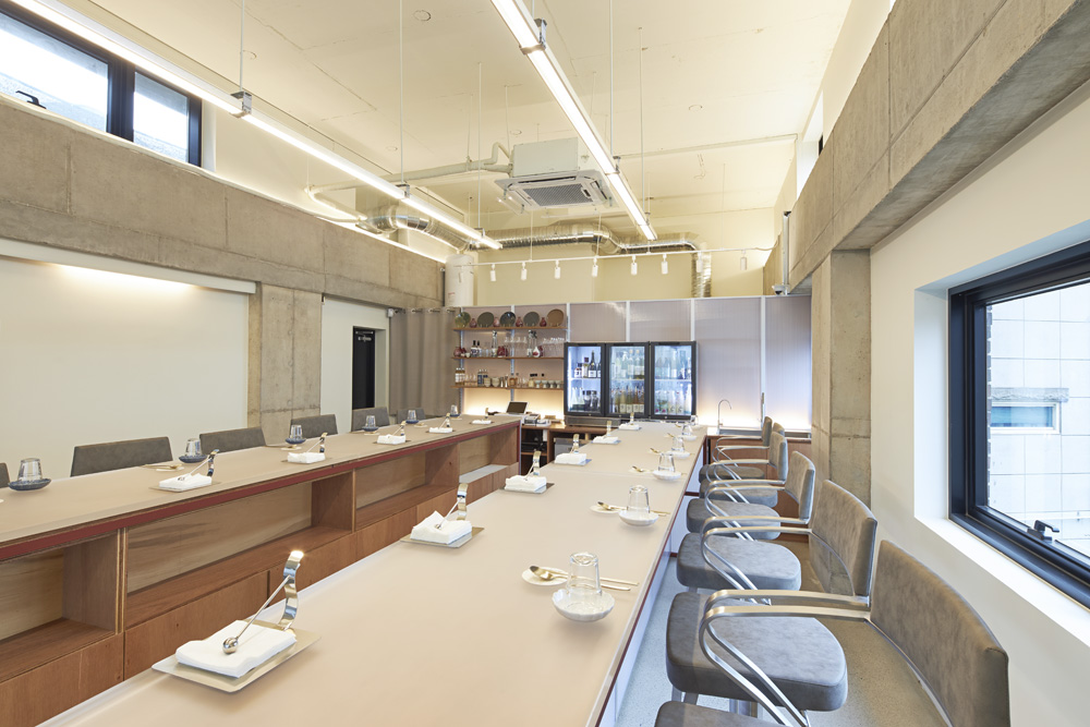 23 平米韩式餐厅，白色&木纹打造高级氛围-4