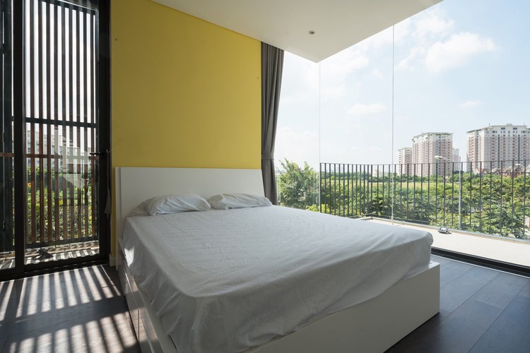 越南城市角落别墅 | 现代风格与自然景观的完美融合-30