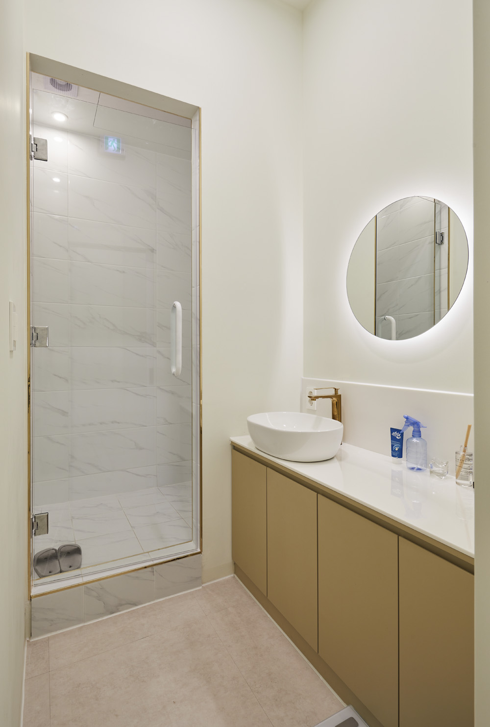 21 平韩式美妆店，展现现代简约风格设计魅力-12