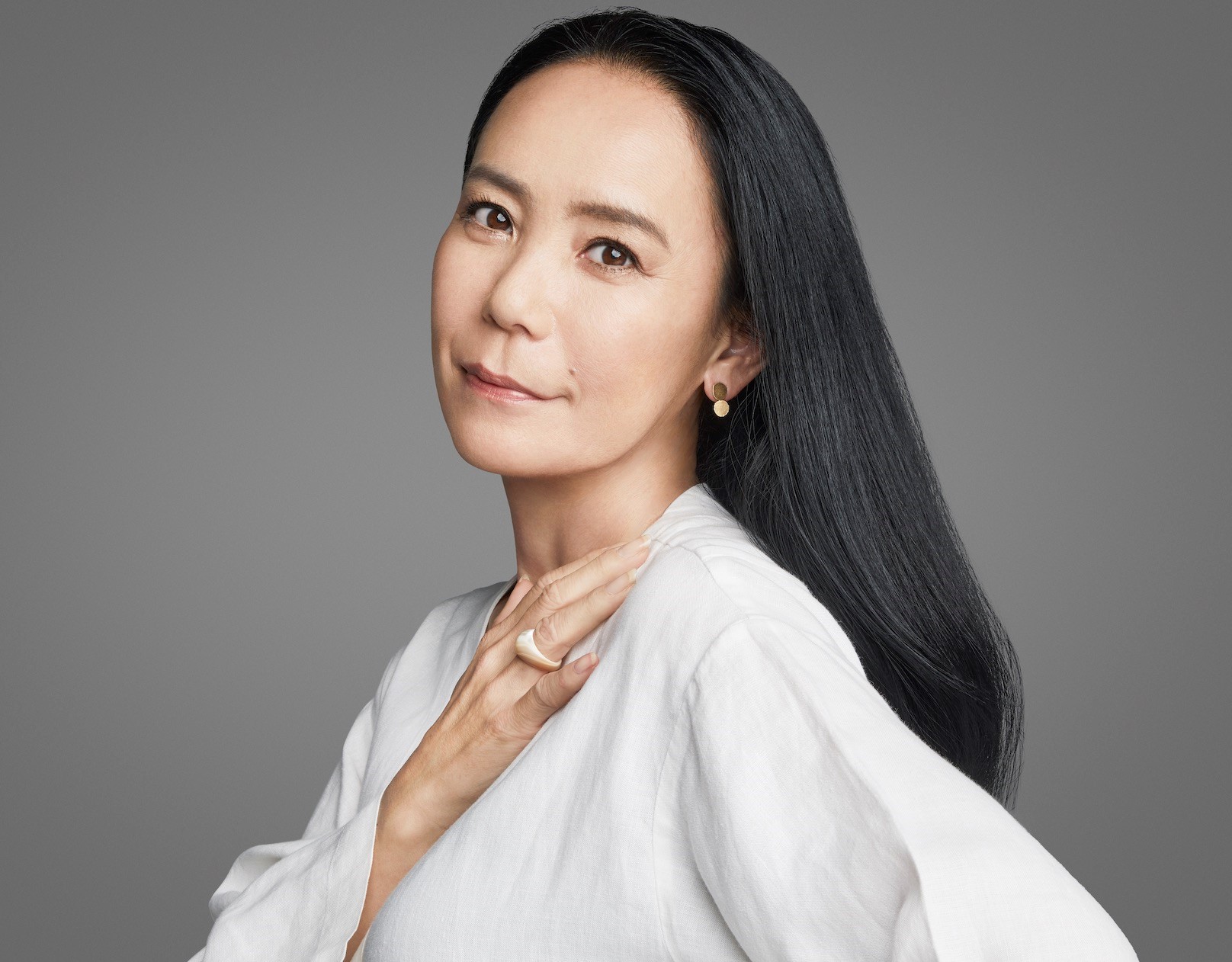 大阪・関西万博での河瀨直美プロデュースのパビリオンでミナ ペルホネンによるユニフォーム、資生堂によるメイクを採用！ - #casa-43