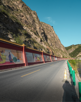 甘肃文成公主护坡墙