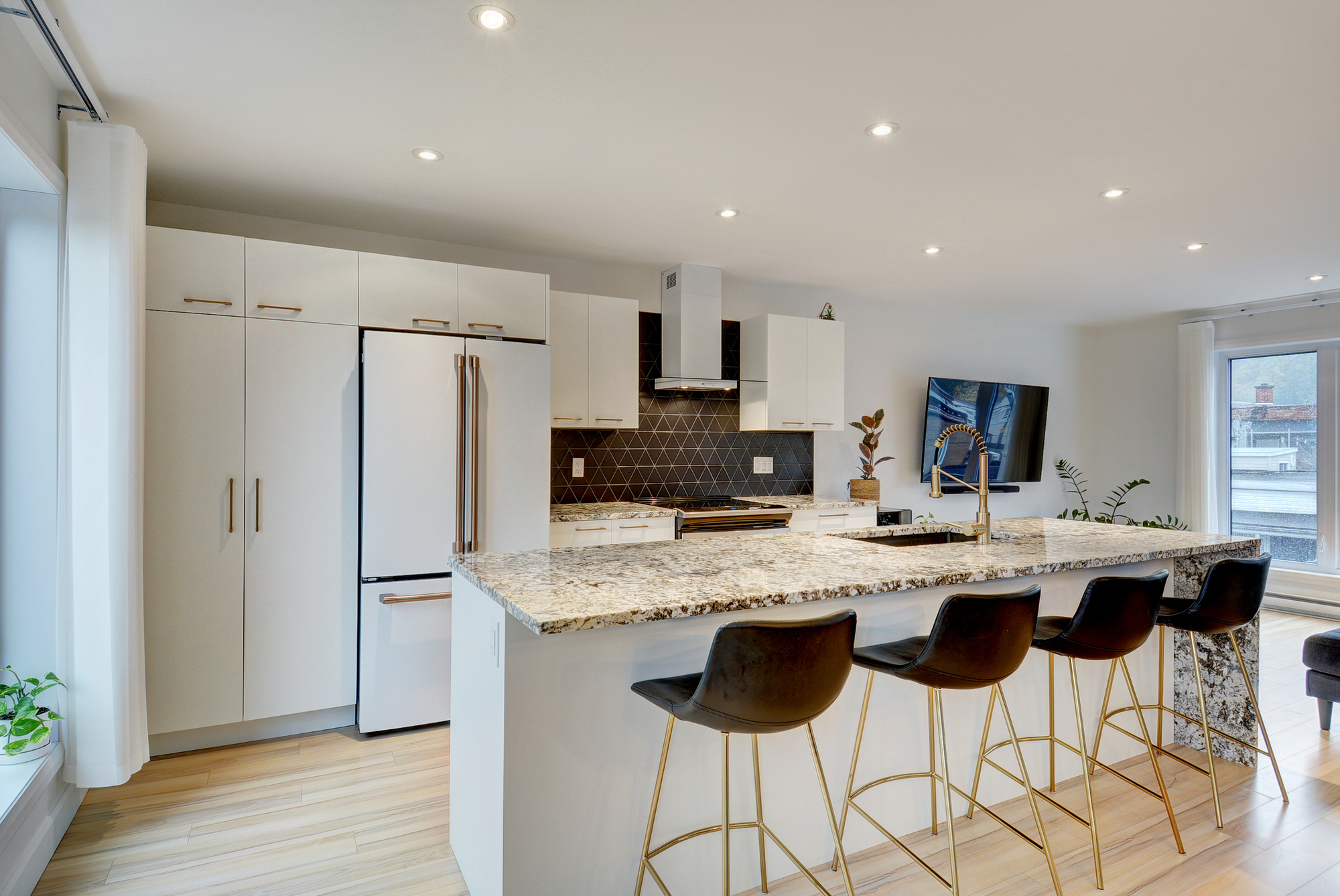 奥齐亚斯公寓丨加拿大魁北克丨Quinzhee Architecture-38