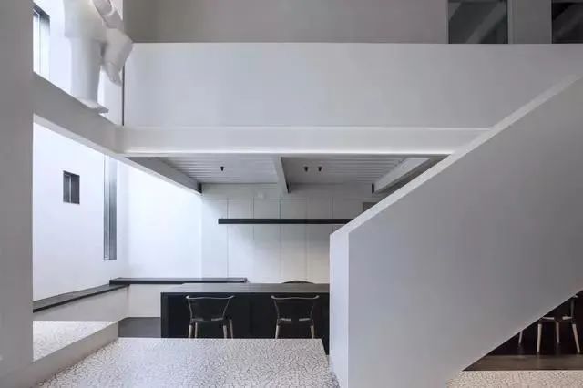 静谧时尚|灰色调办公空间-73